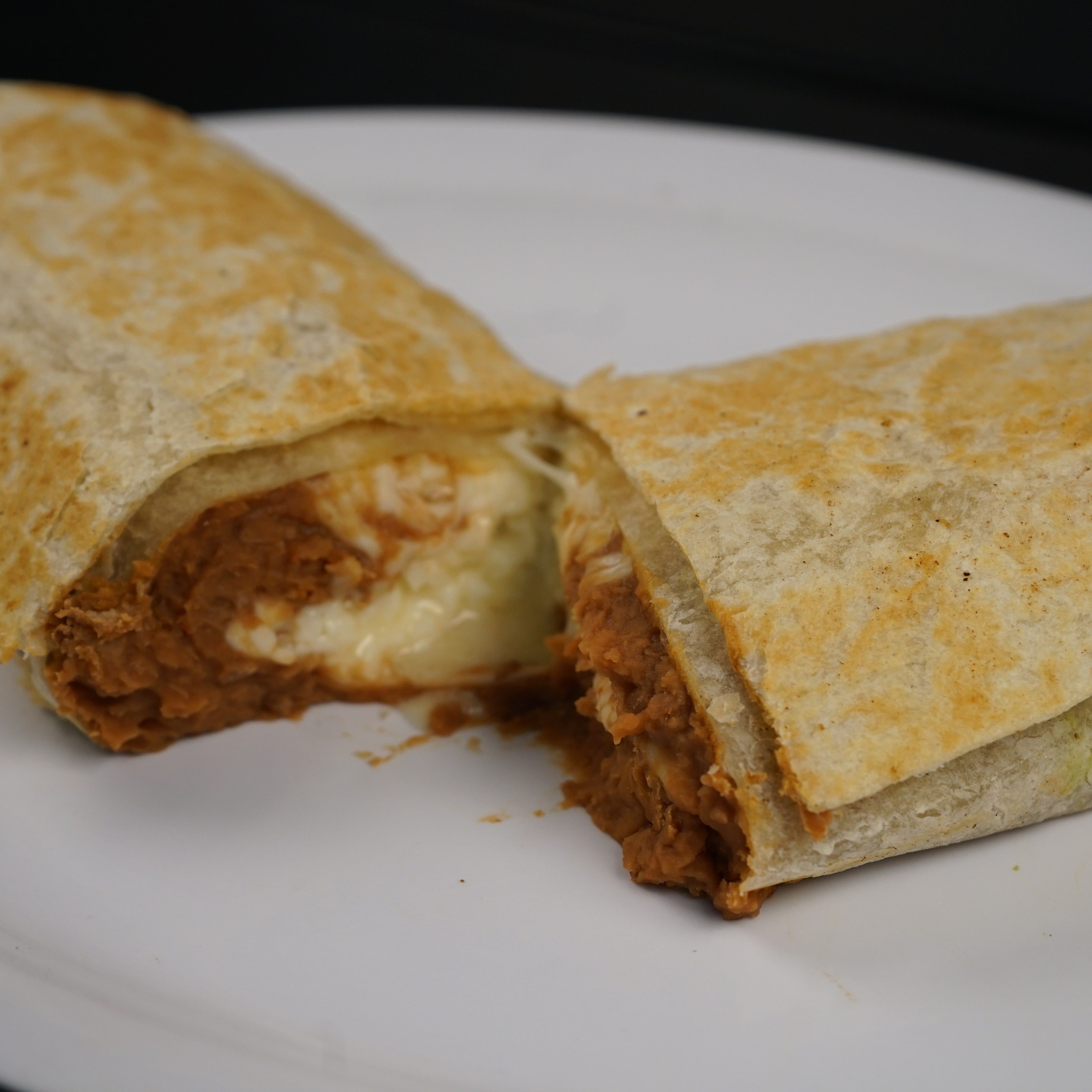 Burrito de Frijoles con Queso.